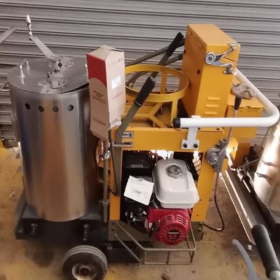 सड़क थर्मोप्लास्टिक लाइन स्ट्रिपिंग मशीन गति 10-20m/Min