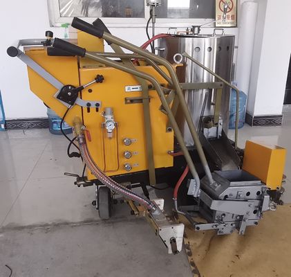 थर्मोप्लास्टिक कंपन रोड लाइन मार्किंग मशीन इलेक्ट्रिक ऑटो चल रहा है